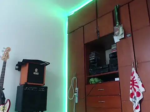 Diego  Barbarie   online show from September 30, 2025, 7:41 pm