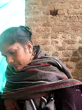 Snapshot of Rakhi_j chatting on November 17, 2025, 9:48 am Rakhi j online show from November 17, 2025, 9:48 am