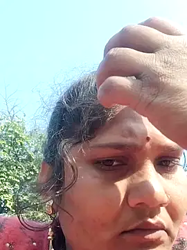 Snapshot of Rakhi_j chatting on February 5, 2026, 3:33 am Rakhi j online show from February 5, 2026, 3:33 am