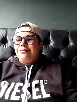 Hailey Curvy online show from October 13, 2025, 8:42 pm