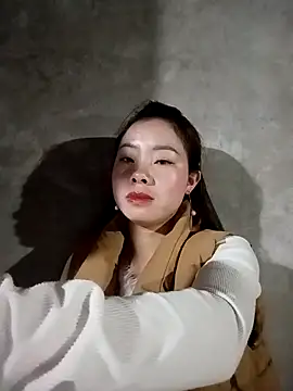 milo123-xx online show from February 19, 2026, 1:29 pm