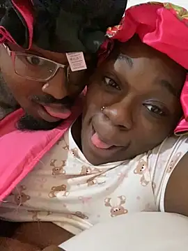 Snapshot of ReShawn24TM chatting on November 19, 2025, 5:07 am ReShawn24TM online show from November 19, 2025, 5:07 am