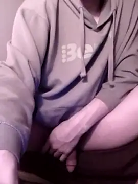 DanBfl online show from April 16, 2026, 6:36 am