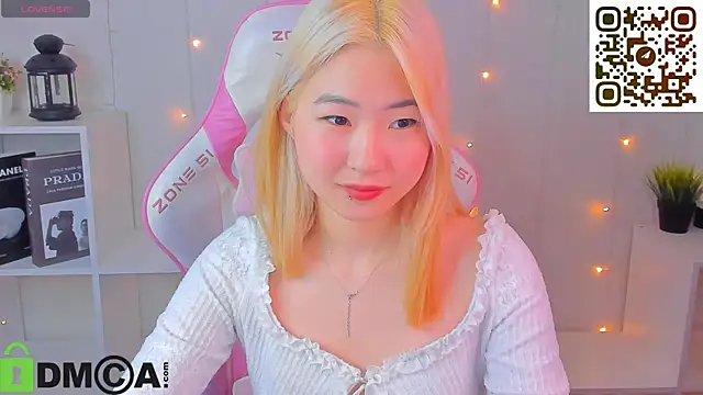 Aisi 18 online show from November 26, 2025, 1:39 am