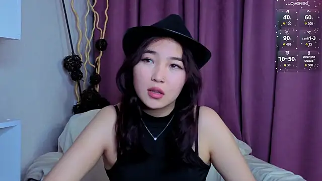 ColettaMejias online show from November 14, 2025, 8:07 pm