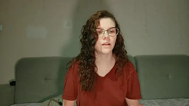 LaVostraDorothy online show from May 10, 2026, 7:52 pm
