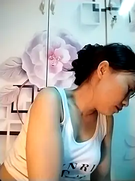   Sasulq   online show from September 22, 2025, 5:42 am