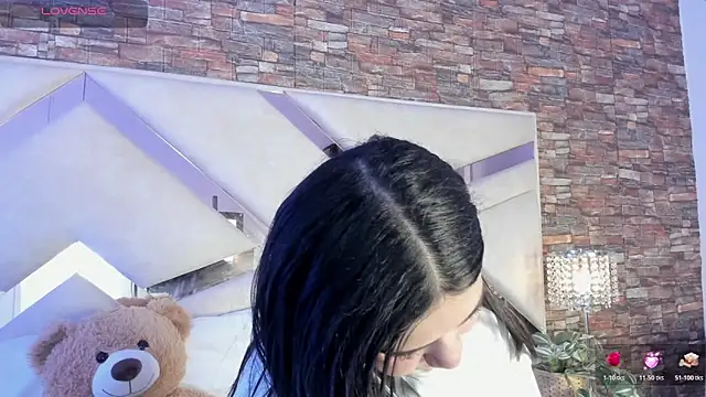 Valery Brand online show from December 15, 2025, 1:32 am