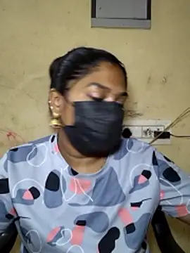 Tamil Attitude queen online show from April 15, 2026, 7:10 pm
