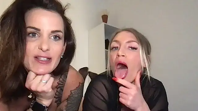 AmyStone   online show from March 4, 2026, 5:19 pm