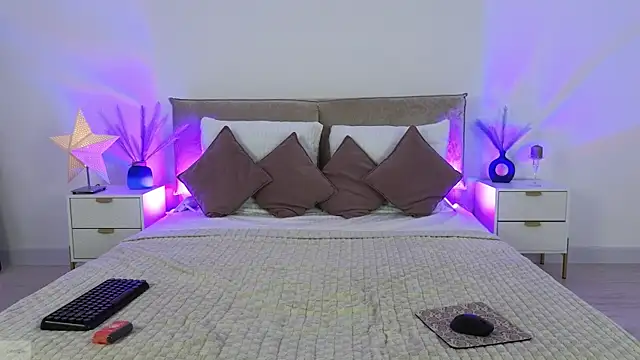 Jules night online show from November 14, 2025, 9:57 pm