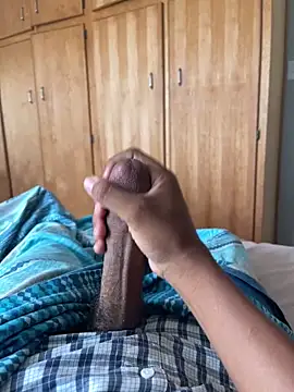 CreamyOff45 online show from December 17, 2025, 5:24 am