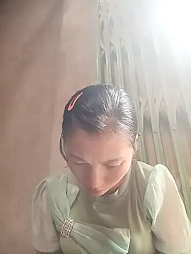 Snapshot of YAYAA-502 chatting on October 15, 2025, 3:28 am YAYAA-502 online show from October 15, 2025, 3:28 am