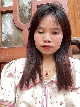 Ngoc-bbi online show from June 25, 2026, 7:46 am