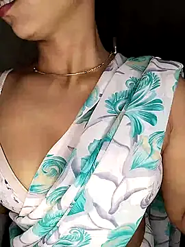 Snapshot of Savita2310 chatting on November 16, 2025, 5:51 pm Savita2310 online show from November 16, 2025, 5:51 pm