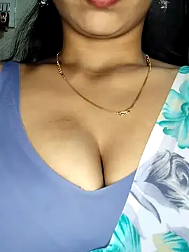 Snapshot of Savita2310 chatting on November 30, 2025, 10:03 pm Savita2310 online show from November 30, 2025, 10:03 pm