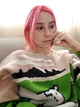 Liann Stark online show from September 14, 2025, 6:45 am