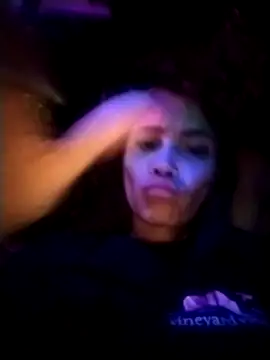 dulcelatin21 online show from November 23, 2025, 11:37 pm