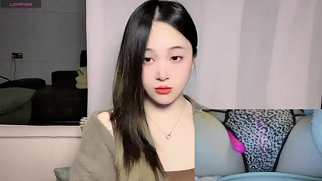 woaiqinqin online show from March 10, 2026, 3:28 pm