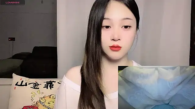 Snapshot of woaiqinqin chatting on June 15, 2026, 3:47 pm woaiqinqin online show from June 15, 2026, 3:47 pm