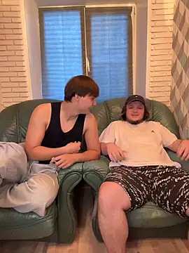 desiredude9 online show from December 4, 2025, 9:40 am