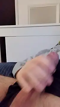 NewJoiner online show from October 10, 2025, 5:56 pm