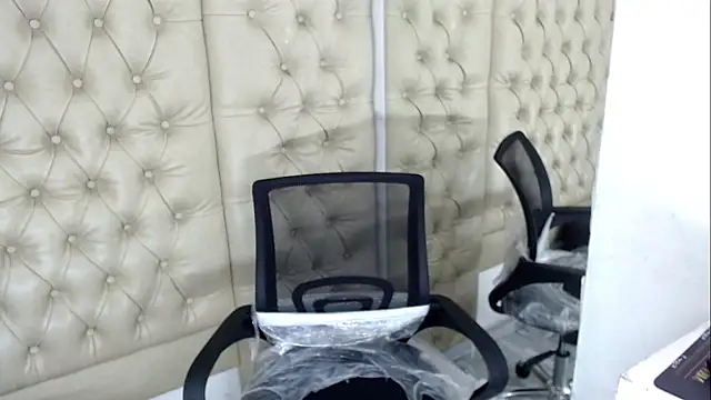 Snapshot of JessicaHott01 chatting on March 20, 2026, 6:57 pm JessicaHott01 online show from March 20, 2026, 6:57 pm