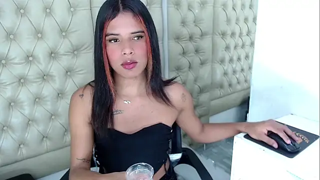 Snapshot of JessicaHott01 chatting on March 22, 2026, 7:28 pm JessicaHott01 online show from March 22, 2026, 7:28 pm