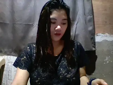 Rosette0516 online show from October 29, 2025, 1:57 pm