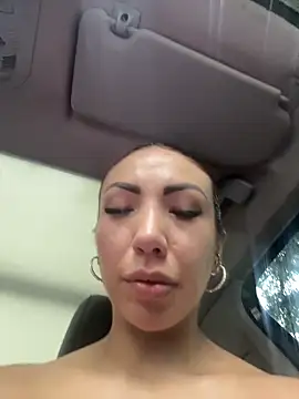 Sarahlove 90 online show from November 27, 2025, 3:14 pm