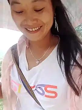 lusy-bae online show from September 26, 2025, 1:42 am