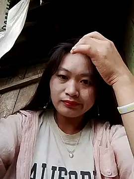 lusy-bae online show from October 12, 2025, 12:31 am