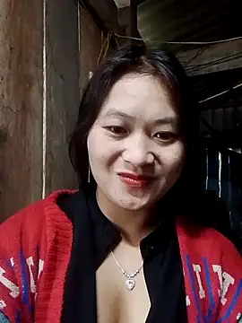 lusy-bae online show from November 4, 2025, 12:32 am