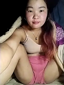 Snapshot of lylylove chatting on March 4, 2026, 2:17 am lylylove online show from March 4, 2026, 2:17 am