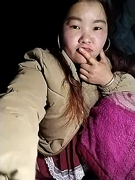 Snapshot of lylylove chatting on March 10, 2026, 1:05 pm lylylove online show from March 10, 2026, 1:05 pm