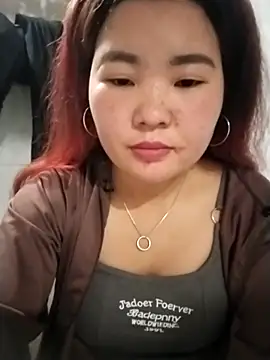 Snapshot of lylylove chatting on March 19, 2026, 11:09 pm lylylove online show from March 19, 2026, 11:09 pm