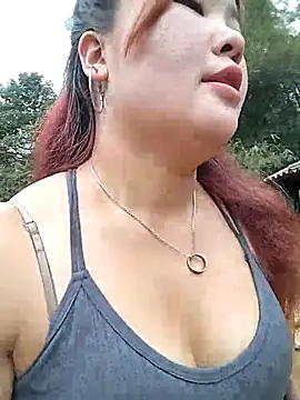 Snapshot of lylylove chatting on March 21, 2026, 4:17 am lylylove online show from March 21, 2026, 4:17 am