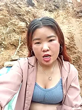 Snapshot of lylylove chatting on March 25, 2026, 6:08 am lylylove online show from March 25, 2026, 6:08 am