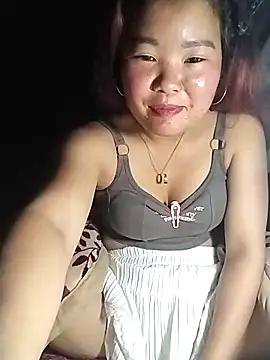 Snapshot of lylylove chatting on March 27, 2026, 8:26 am lylylove online show from March 27, 2026, 8:26 am