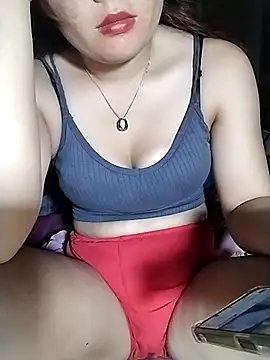 Snapshot of lylylove chatting on June 4, 2026, 1:00 am lylylove online show from June 4, 2026, 1:00 am