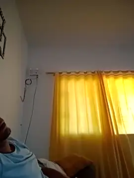 Snapshot of Fabia_moisej chatting on February 13, 2026, 8:27 pm Fabia moisej online show from February 13, 2026, 8:27 pm