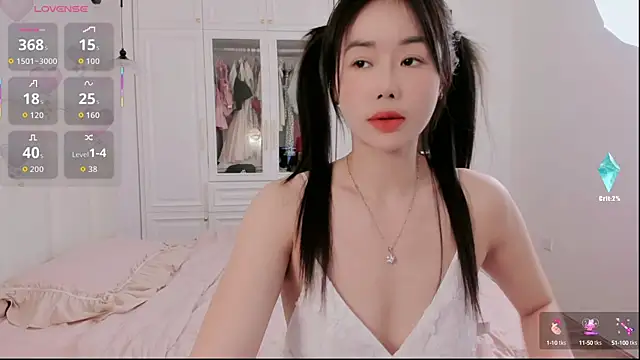 Snapshot of strawberry-ni chatting on October 14, 2025, 4:13 am strawberry-ni online show from October 14, 2025, 4:13 am