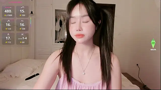 Snapshot of strawberry-ni chatting on October 21, 2025, 10:05 am strawberry-ni online show from October 21, 2025, 10:05 am