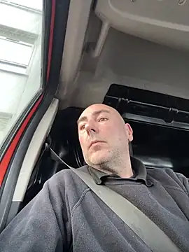 Richmcgee online show from March 30, 2026, 6:47 am