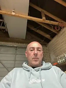 Richmcgee online show from April 4, 2026, 7:22 pm