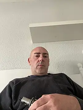 Richmcgee online show from April 12, 2026, 11:37 am