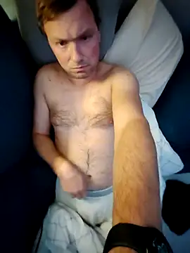 Snapshot of Igore3 chatting on October 1, 2025, 9:32 pm Igore3 online show from October 1, 2025, 9:32 pm