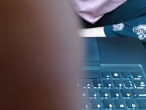 Vaani Singha online show from October 11, 2025, 3:32 pm