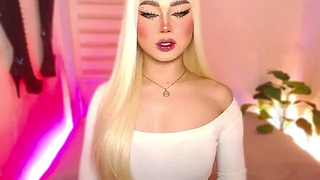 MissRumi Hunter online show from February 8, 2026, 7:06 pm