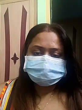 Snapshot of parvati91 chatting on October 16, 2025, 8:21 pm parvati91 online show from October 16, 2025, 8:21 pm